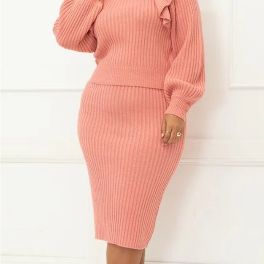 Elegant Pink Ribbed Sweater/Skirt Set